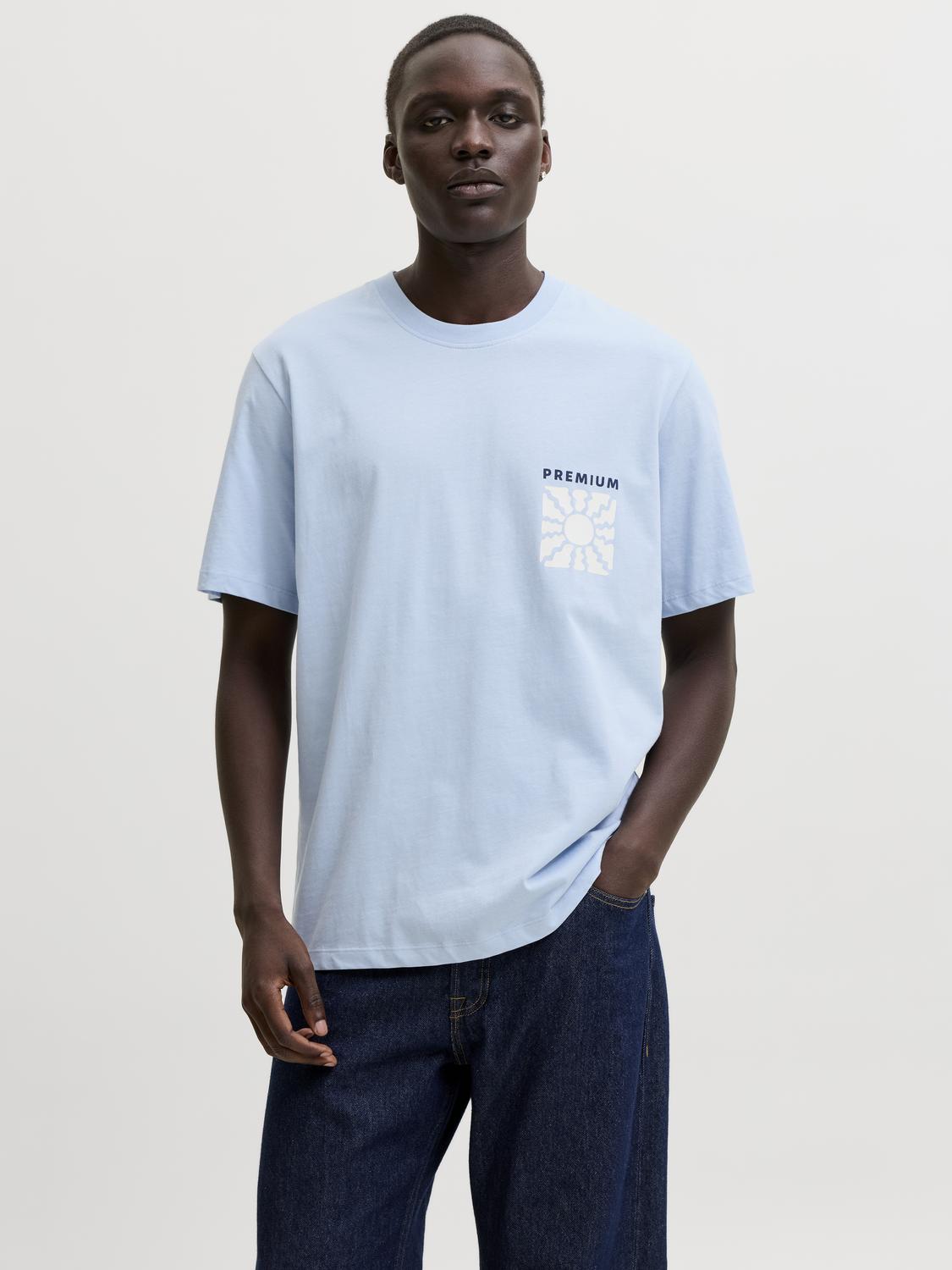 model_shot-front